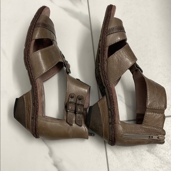 Bussola Brown/Dark Tan Leather Comfort Sandles Minimalist Design Size 40 - Picture 5 of 16